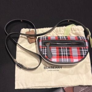 Burberry Mn Olympia Knitted Tartan Crossbody Purse